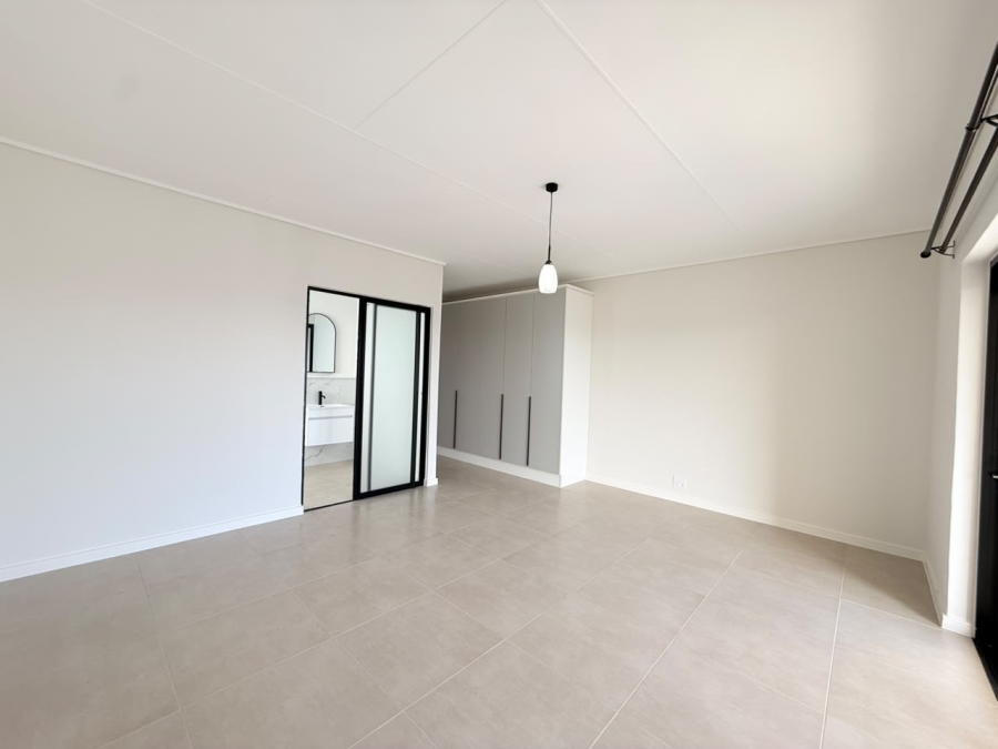 To Let 2 Bedroom Property for Rent in De Zicht Estate Western Cape